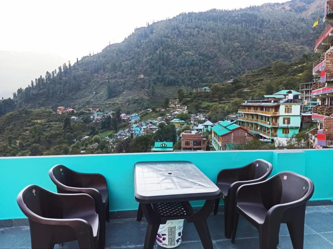 Aman Resort, Tosh Village, Himachal Pradesh Экстерьер фото