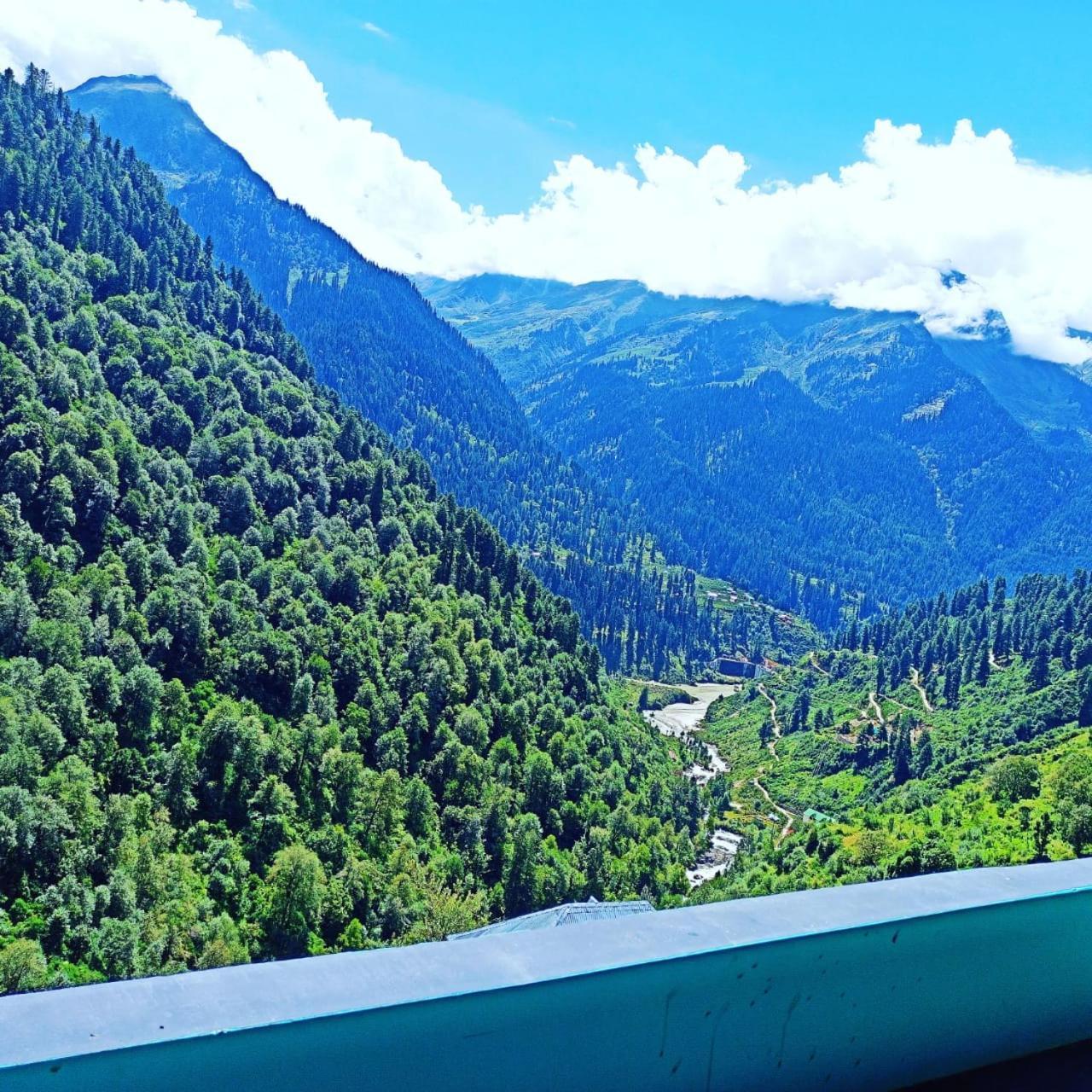 Aman Resort, Tosh Village, Himachal Pradesh Экстерьер фото